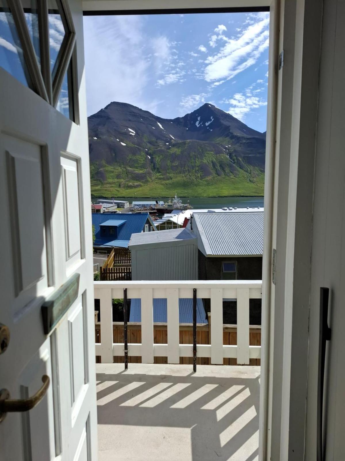 Landakot The Perfect Getaway By Staynorth Siglufjordur ภายนอก รูปภาพ